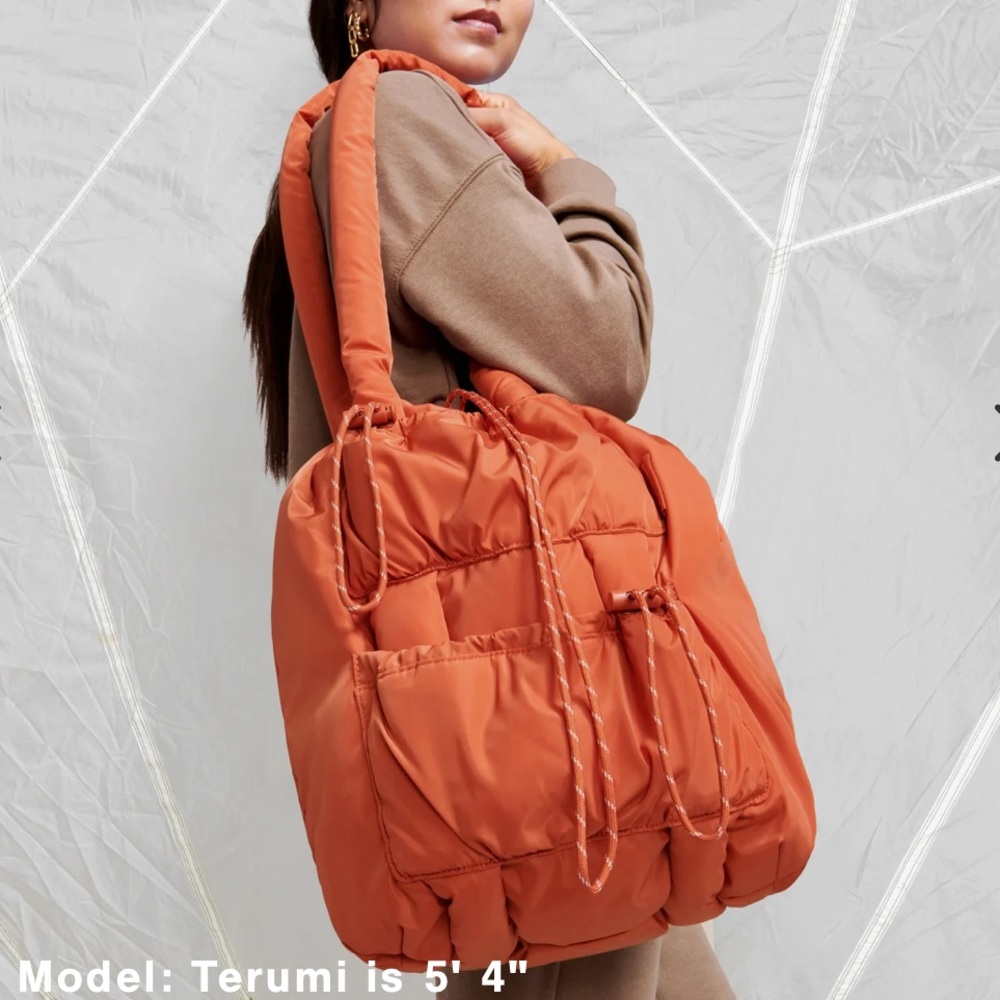NWOT DAGNE DOVER KAL DRAWSTRING in coyote